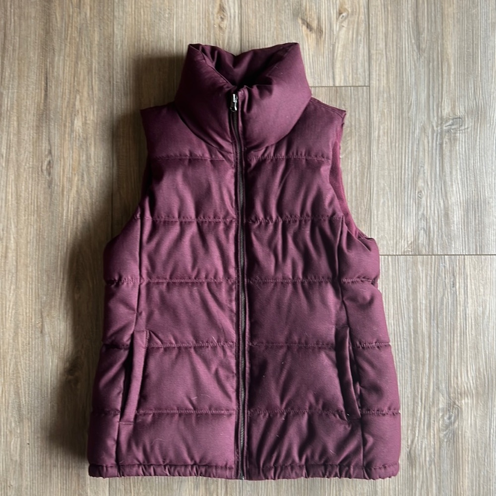 Maroon Old Navy vest in size M